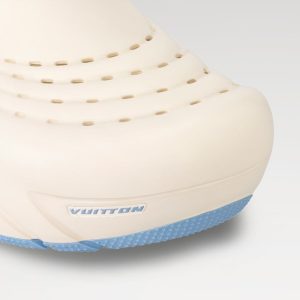 LOUIS VUITTON シャーク サンダル   Ref：1ACEXA