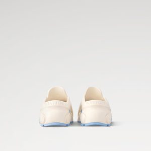 LOUIS VUITTON シャーク サンダル   Ref：1ACEXA