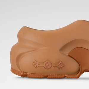 LOUIS VUITTON シャーク サンダル   Ref：1ACEXW