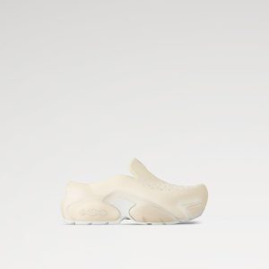 LOUIS VUITTON シャーク サンダル   Ref：1ADGMF