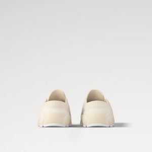 LOUIS VUITTON シャーク サンダル   Ref：1ADGMF