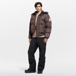 LOUIS VUITTON    モノグラム ダウンブルゾン  1AJBCB