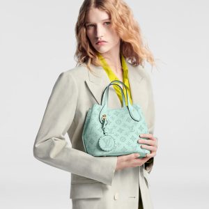 LOUIS VUITTON ブロッサムスモールバッグ  Ref:M24930