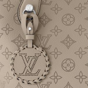 LOUIS VUITTON ブロッサム PM  Ref:M21849