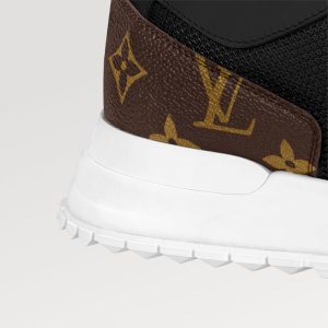 LOUIS VUITTON ランアウェイスニーカー  PMRef:1A80PU