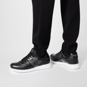 LOUIS VUITTON ランアウェイスニーカー   PMRef:1AANN3