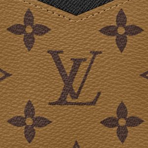 LOUIS VUITTON ポルト カルト・レクト ヴェルソRef:M81303