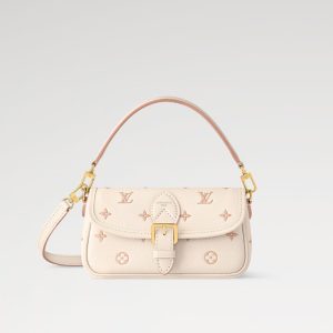 LOUIS VUITTON    ナノ ダイアン ハンドバッグ   Ref：M13642