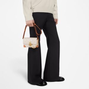 LOUIS VUITTON   スティーマー･ウェアラブル ウォレット   Ref：M14686