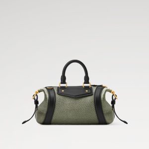 LOUIS VUITTON   LOUIS VUITTON バイカー･ナノ   Ref：M26596