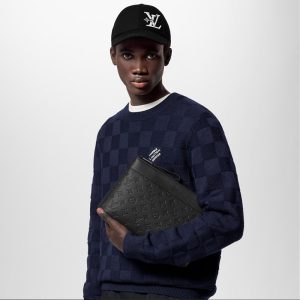 LOUIS VUITTON   ポシェット･ヴォワヤージュ スープル   Ref：M82545