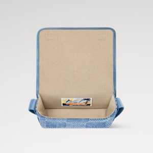 LOUIS VUITTON   ボスフォール･ウェアラブル ウォレット   Ref：N00210